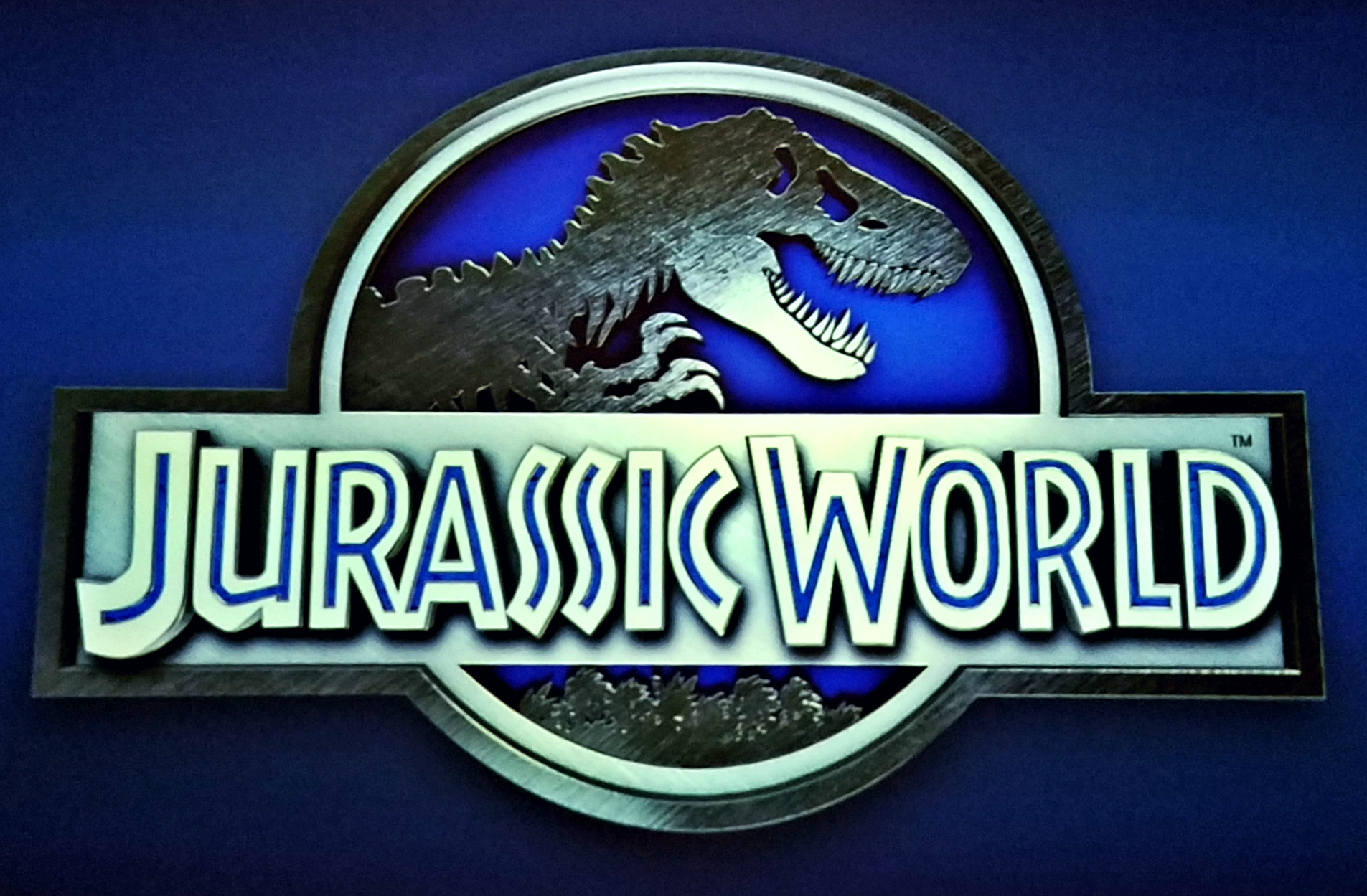 Universal Studios Exclusive Jurassic World Asset Containment Unit Keychain ...